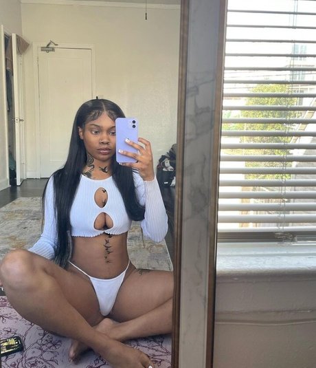 Sharondaduhdon erotische pornostar bild