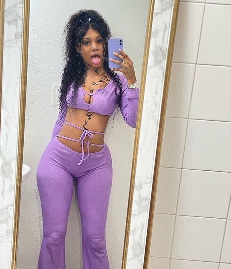 Sharondaduhdon erwachsene exklusive bild