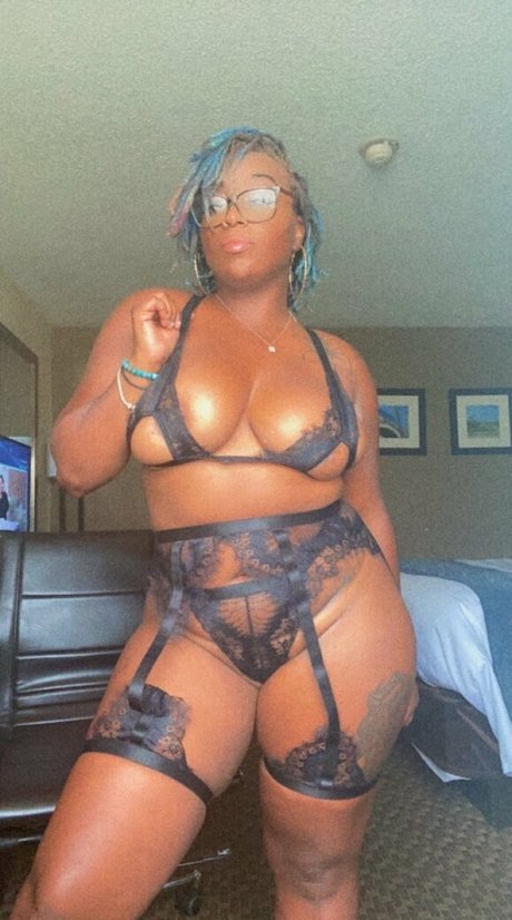 zierliche brünette nur fans schöne bilder