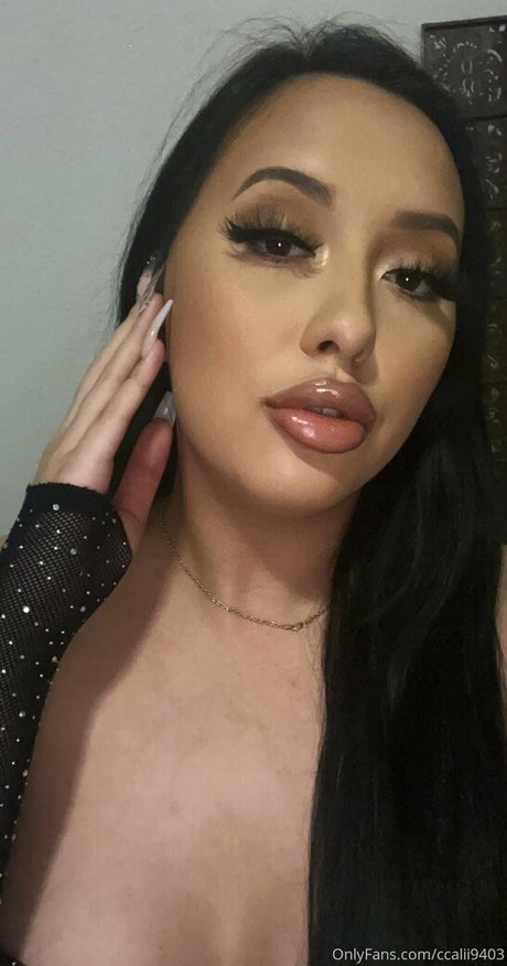 muschi spreizen nur fans exklusive erotische bilder