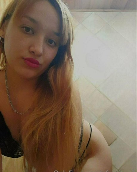 asiatische gilf-onlyfans heiße pornografische fotos