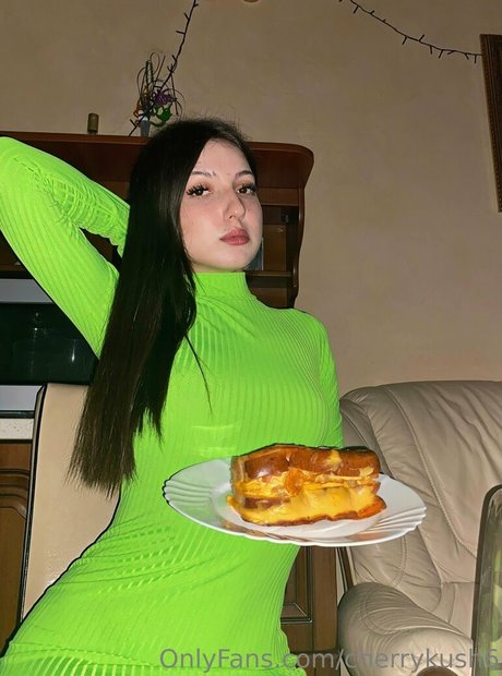 cherrykush6 nacktheit kunst bild