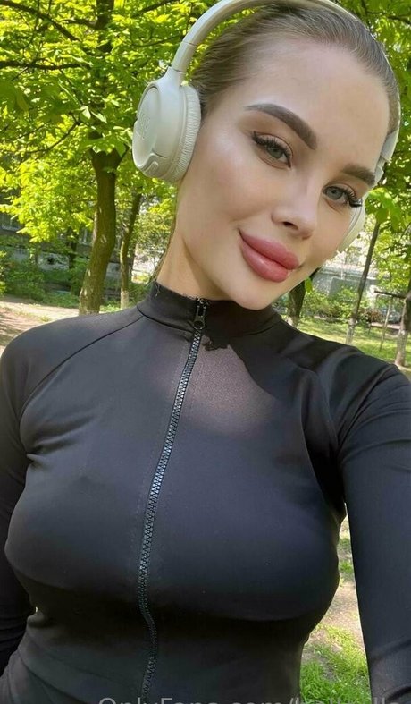 dünne ebenholz-teen-onlyfans heiße pornographische fotos