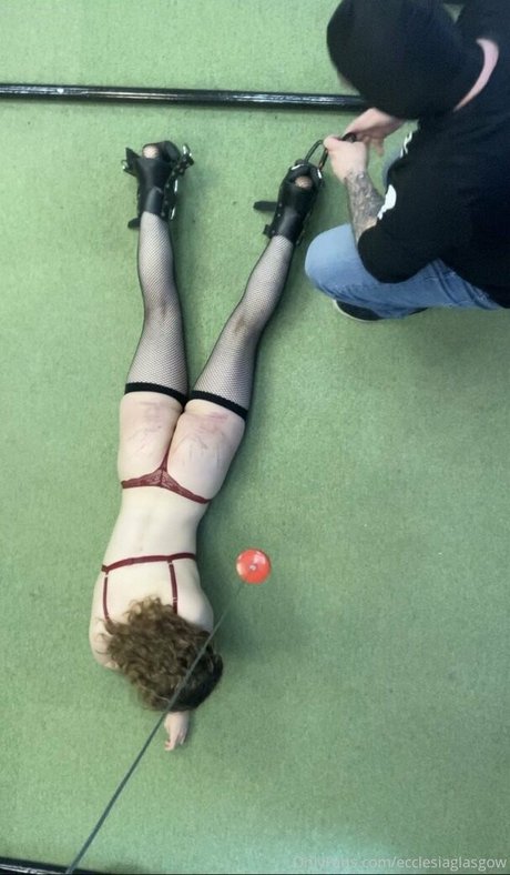 ehefrau milf onlyfans top kunst galerie