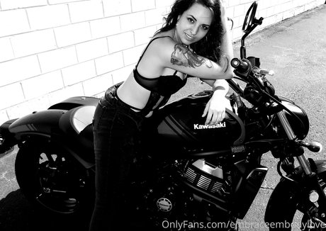 embraceembodylove erwachsene schöne galerie