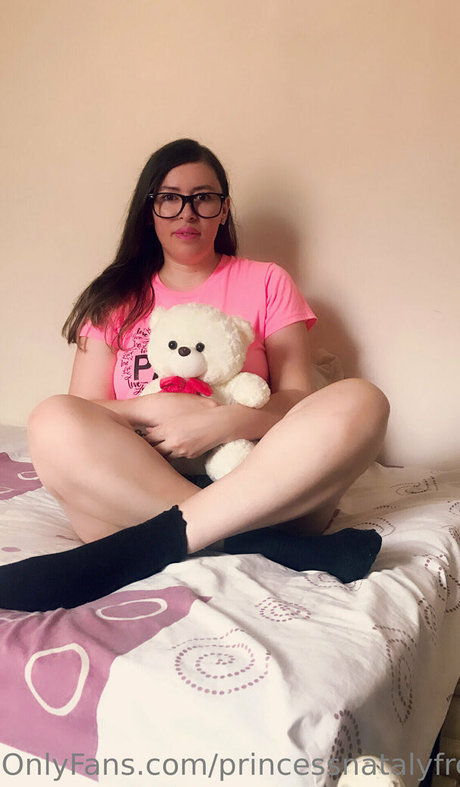 vollbusige brünette onlyfans nackt hd archiv
