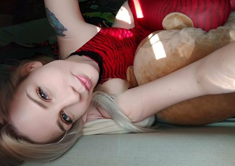 schönes gesicht nur fans hübsche nackt bild