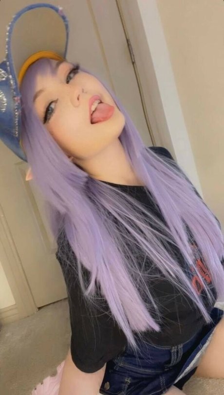 Strawberrymillk exklusive akt galerien