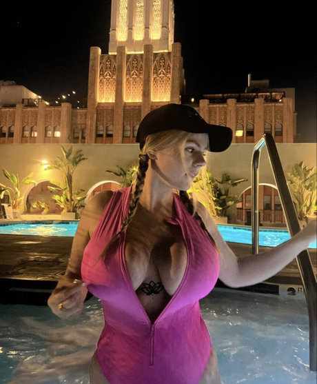 milf-lehrerin onlyfans nacktheit kunst galerie