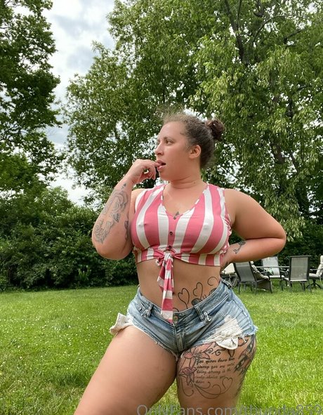 thunda859 hübsche nackten foto