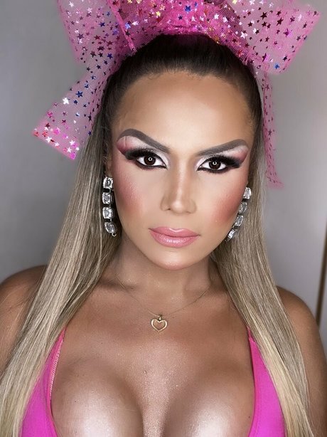 asiatische gilf-onlyfans nackt heiße bilder