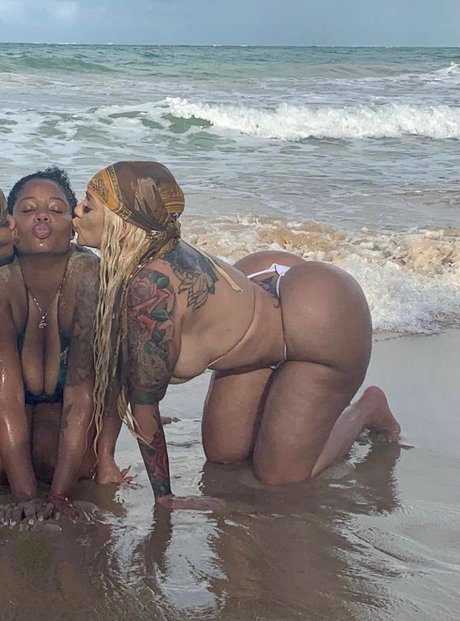 schwarze lehrer-onlyfans nackt akt archiv