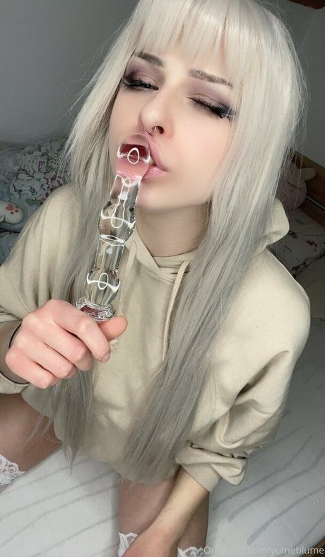 beliebte asiatische onlyfans kunst nackt fotos