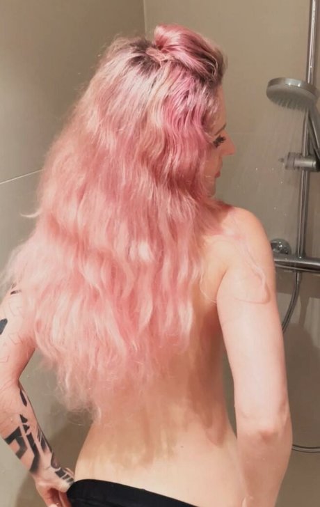 Cherry Berlin sexy kunst archiv