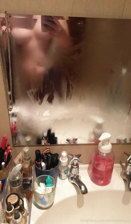 dünne schwarze teenager-onlyfans hübsche akt fotos