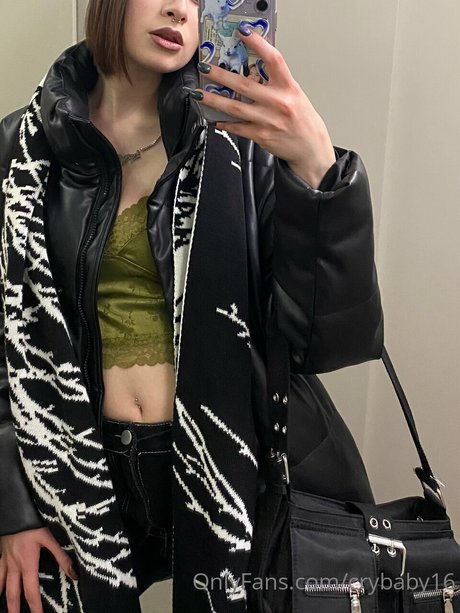 crybaby16 erwachsene kunst foto