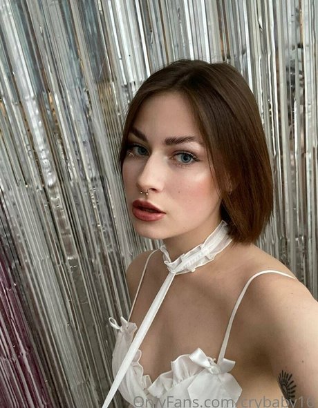 crybaby16 kostenlose heiße galerien