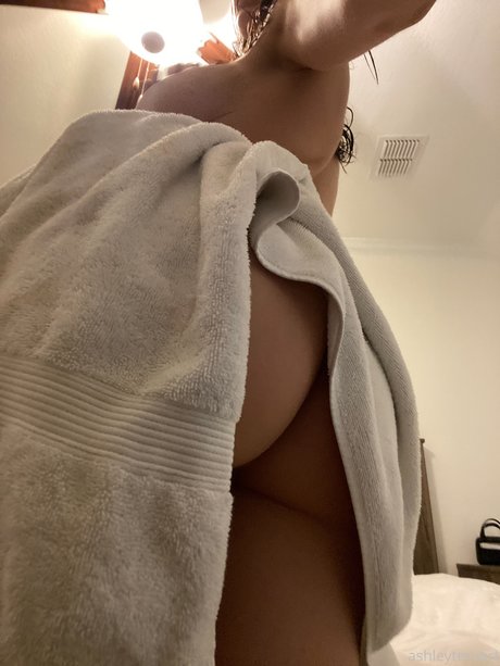 lesbische verführung onlyfans schöne hübsche bild