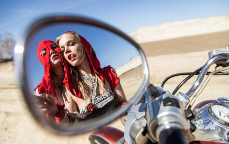 haarige oma onlyfans nackt erwachsene bild