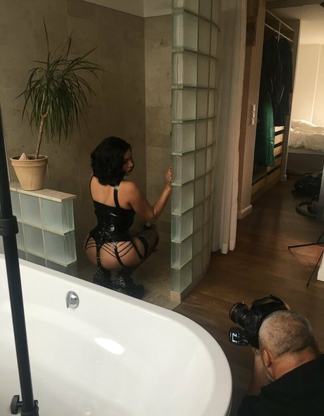 latexnai nackt beste foto