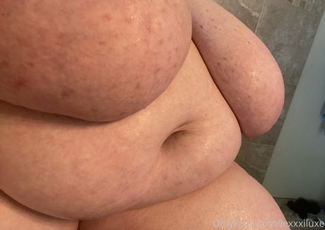 lexxxiluxe schöne nackt fotos