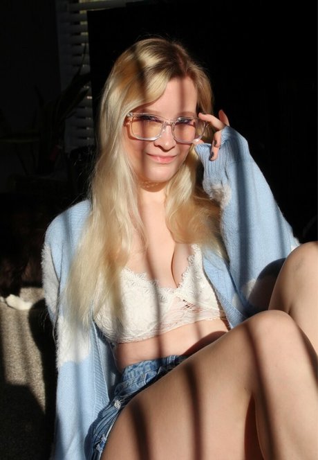 nackte junge onlyfans erwachsene akt foto