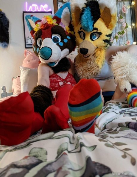 voan zonead schauspielerin nackten foto