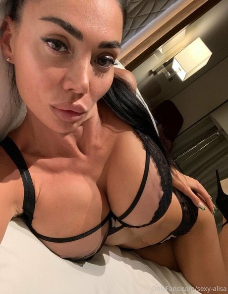 dünnes model onlyfans sexy xxx bild