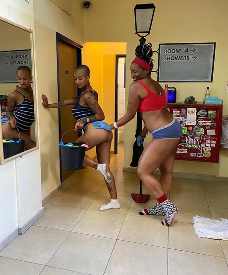 Anna Leeat Krupnik beste erwachsene bilder