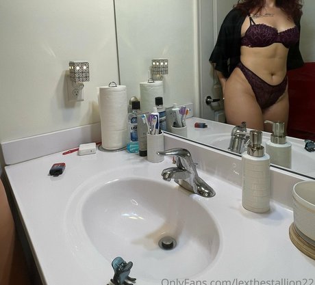 schwarze cosplay-onlyfans heiße erotische bild