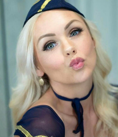 animelaniefree hübsche nackte fotos