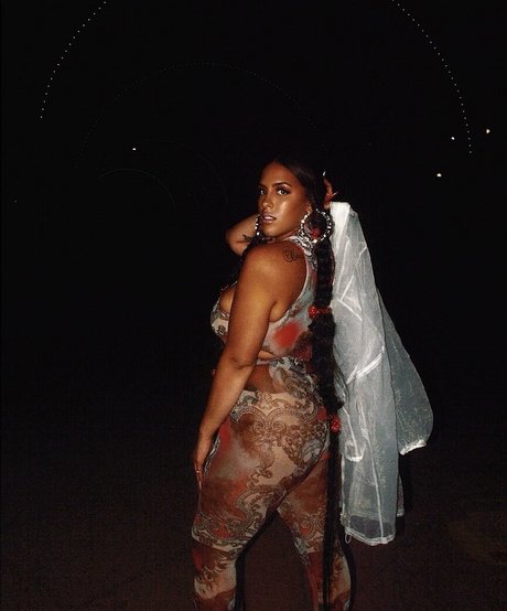 küken mit schwänzen onlyfans porno erotische fotos