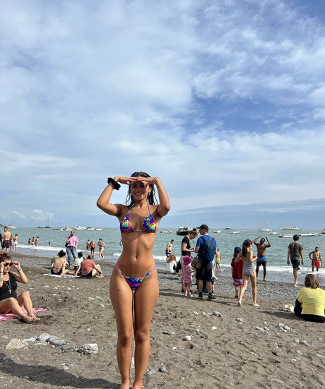 Tina Tonkin model beste bild