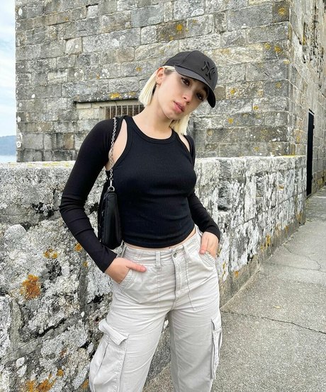 Rebeca Stones exklusive nackte bild