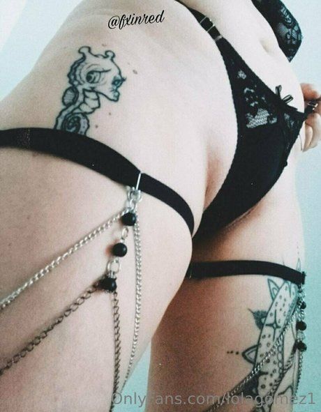 lolagomez1 model top bild