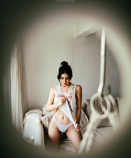 amyaelaofficial sexy heiße archiv