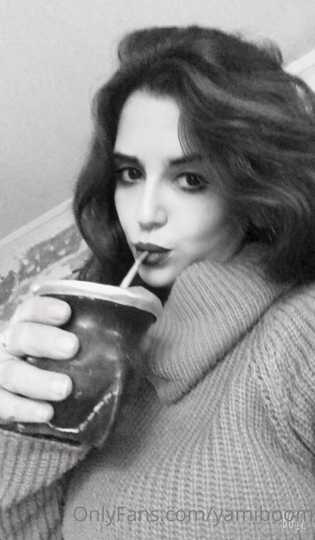 sweetarabgirl model akt bilder