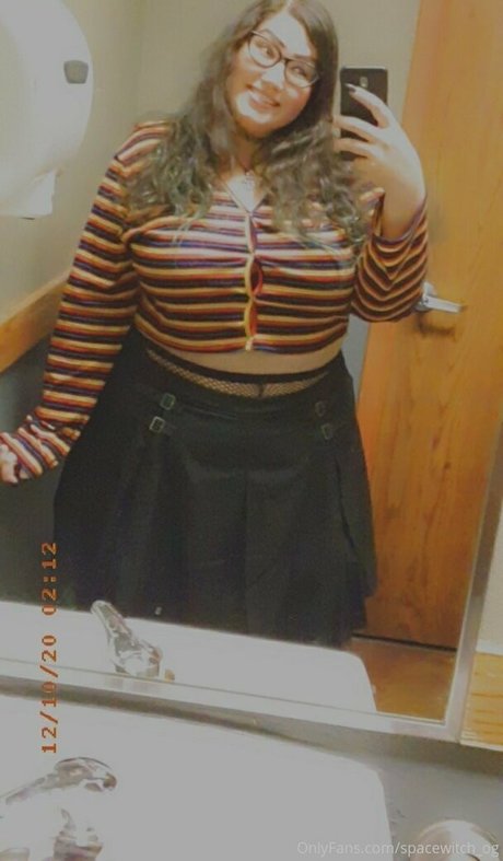 spacevvitch666 sexy nette bild