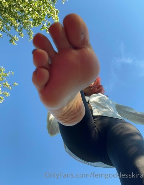 Goddess Kira pornostar nackt bild