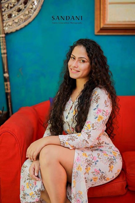 Sandani Fernando pornostar nackte foto