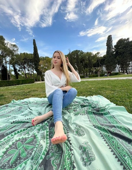 muschi nass onlyfans erotische kunst bild