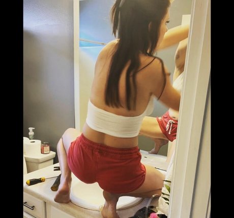 MudslinginTrainwreckVIP nacktheit porno galerien