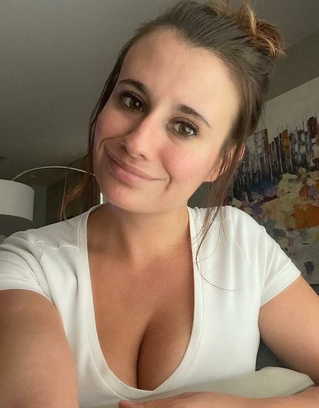 LillyBehave erotische nacktheit bild