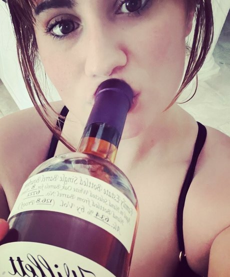 LillyBehave nackt heiße fotos