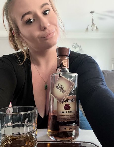 mollige emo-onlyfans top perfekte bild