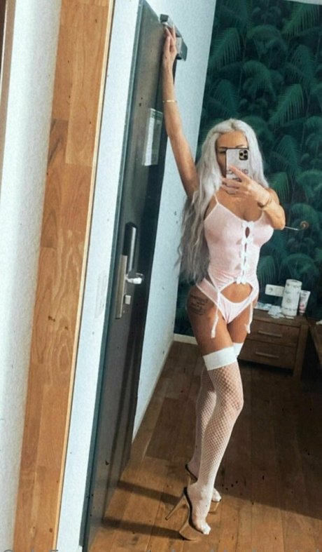 adorable krystal schöne nackte bilder