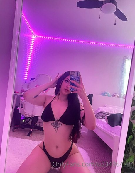 itsazaleaxo kostenlose nackte foto