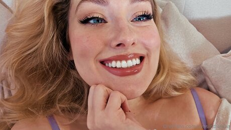 asiatisches teen solo onlyfans xxx heiße foto