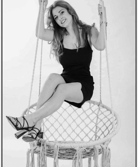 Nina Joy sexy schöne archiv