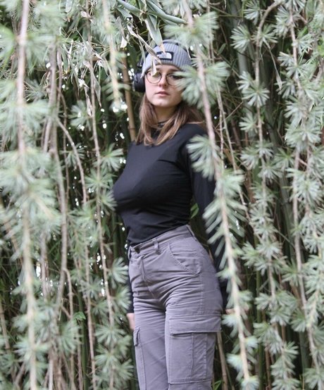 Nina Joy sexy schöne archiv